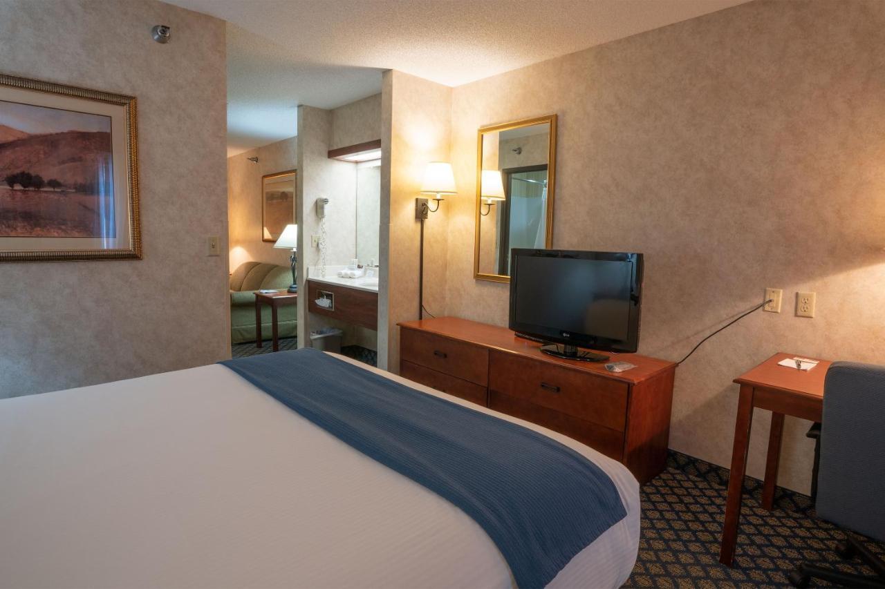 Miles City Hotel & Suites Exterior photo