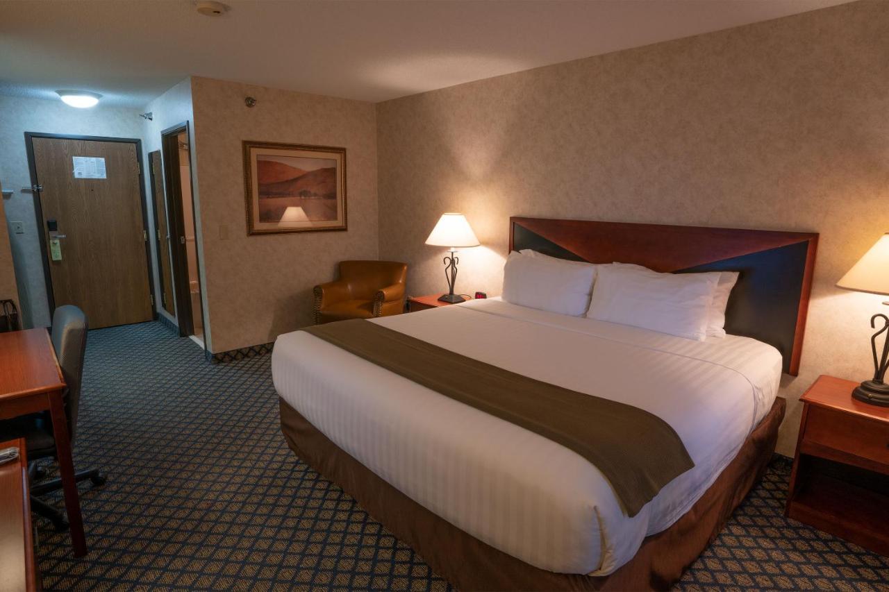 Miles City Hotel & Suites Exterior photo