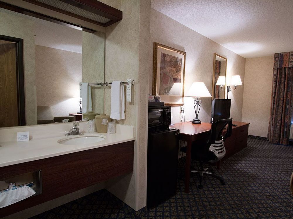 Miles City Hotel & Suites Exterior photo