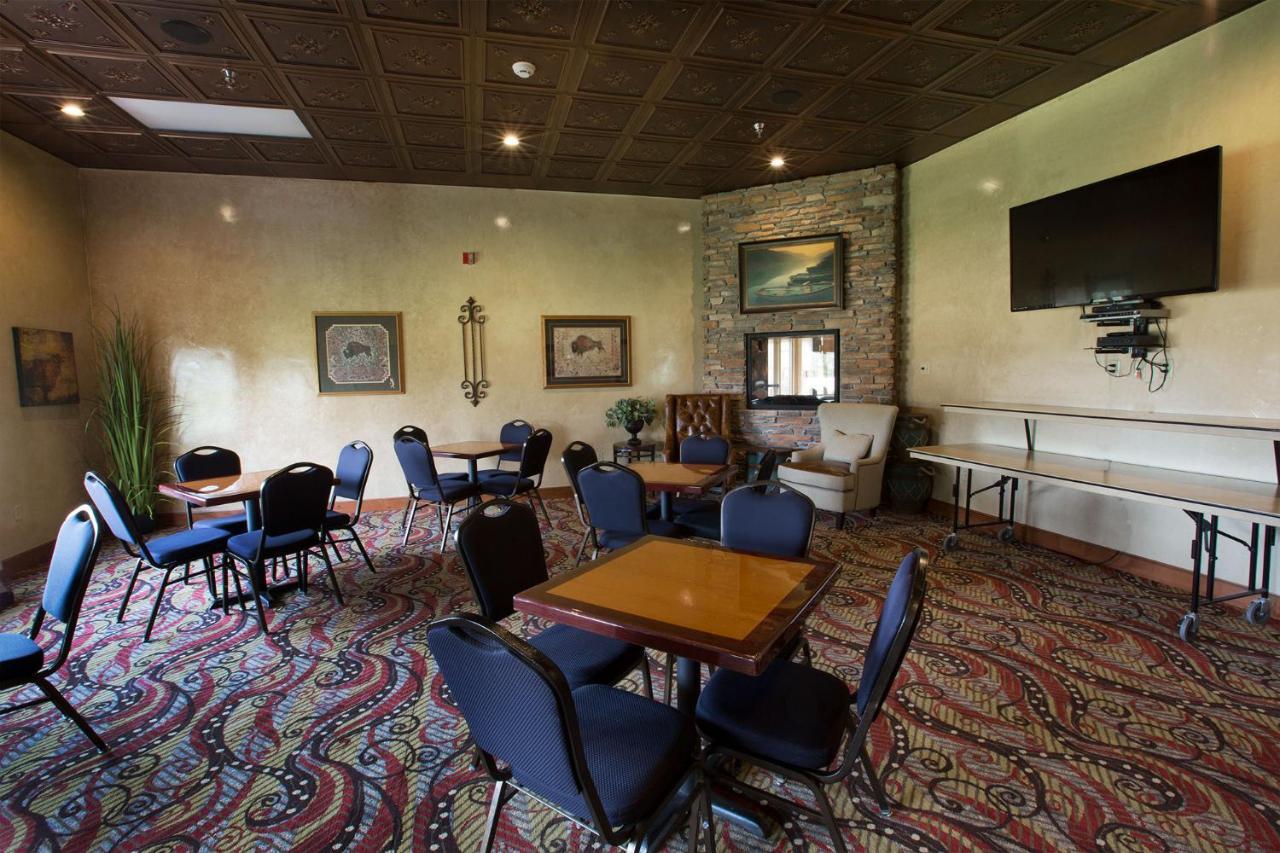 Miles City Hotel & Suites Exterior photo